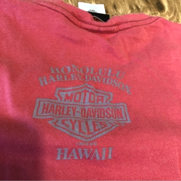 Harley Davidson Honolulu Hawaii Flaming Skull Pink Tshirt Womens Size Medium - Picture 8 of 10